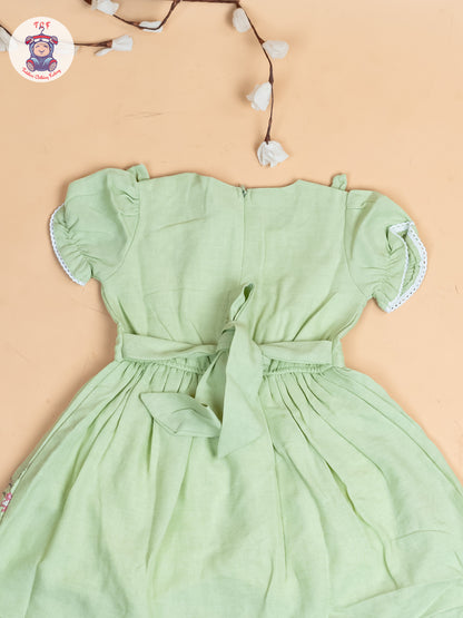 Pista Green - Girls Wrinkled Cotton Embroidered Frocks