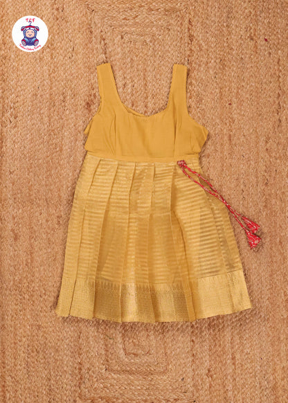 Red & Gold - Pavadai Sattai