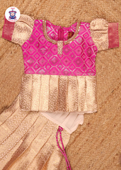 Pink & Sandal - Pavadai Sattai