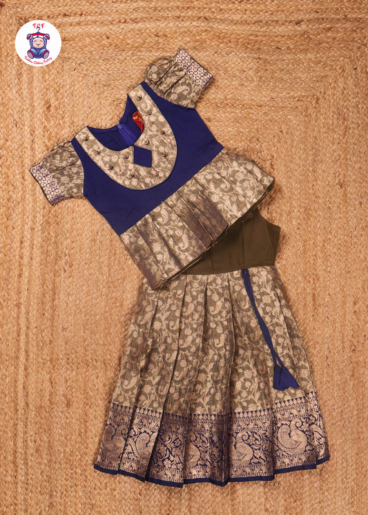 Blue & Grey - Pavadai Sattai