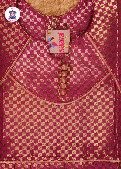 Magenta - Pavadai Sattai